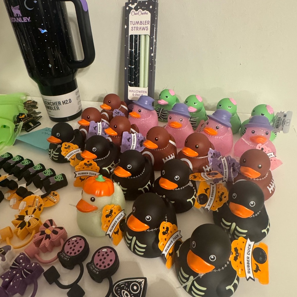20 Fun Halloween ducks!